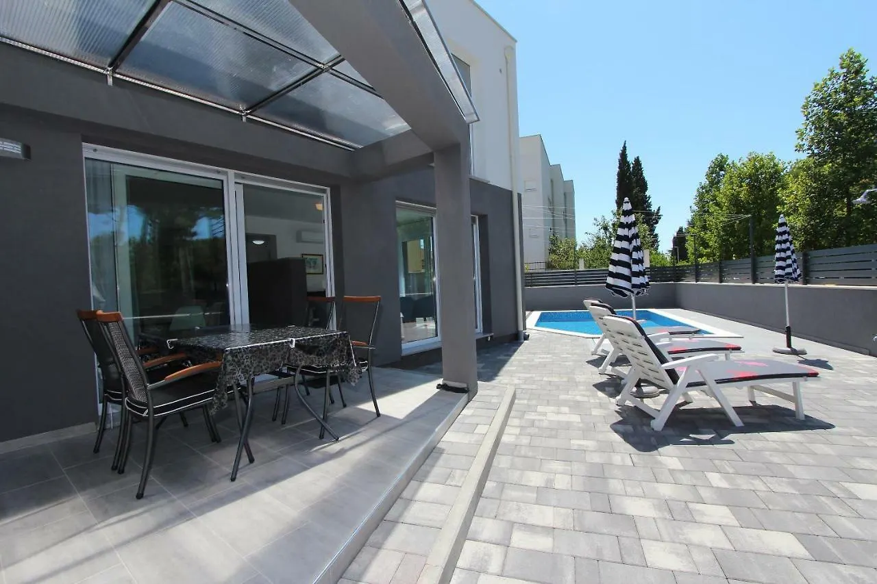 Apartment Karlo 2 Ровинь