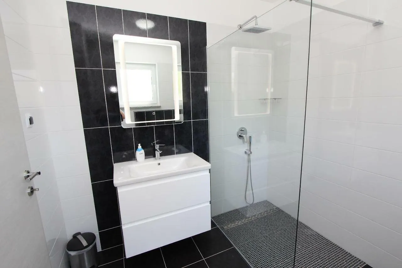 Apartment Karlo 2 Ровинь